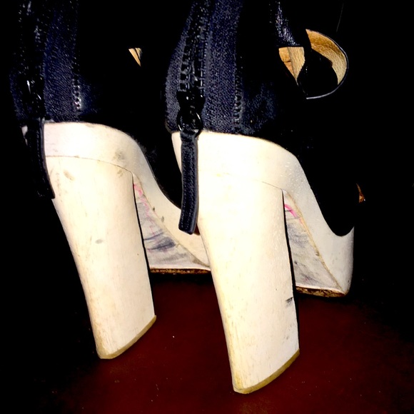 LEATHER & WOOD CHUNKY PLATFORM HEELS. - Picture 3 of 3